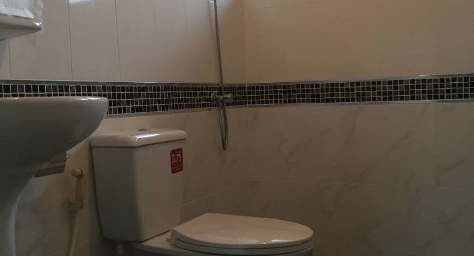 For sale 3 bedrooms house in Si Racha, Chonburi