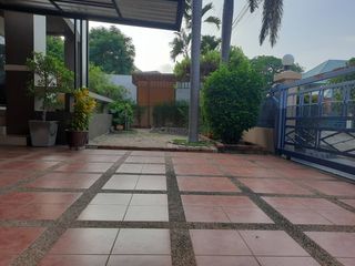 For sale 3 bedrooms house in Si Racha, Chonburi