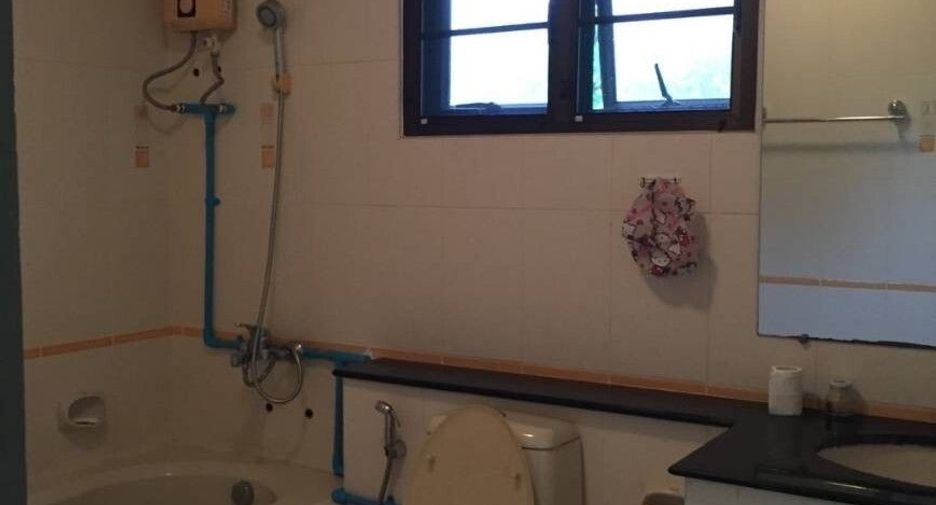 For sale 3 bedrooms house in Si Racha, Chonburi