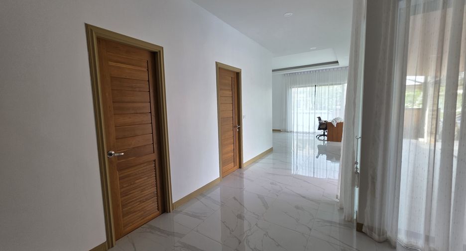 For sale 3 bedrooms house in Cha Am, Phetchaburi