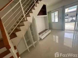 Reihenhaus zum Kauf mit 2 Zimmer in Sam Phran, Nakhon Pathom