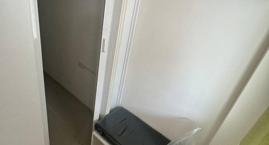 For sale 2 ベッドルーム townhouse in Sam Phran, Nakhon Pathom