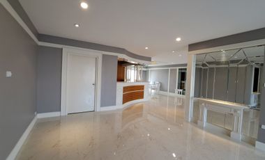 Condo en alquiler de 4 habitaciones en Sathon, Bangkok