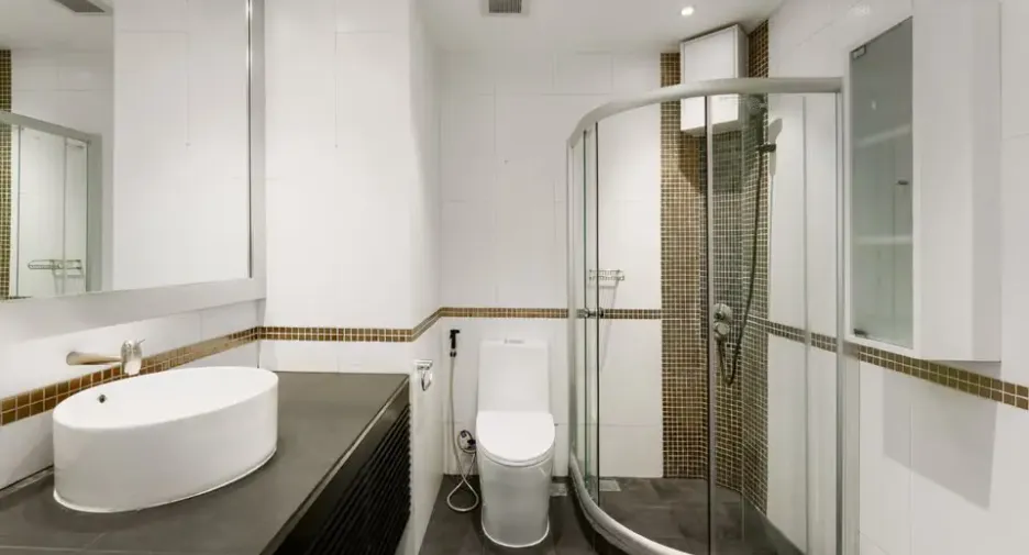 Wohnung zur Miete und zum Kauf mit 2 Zimmer in Sathon, Bangkok