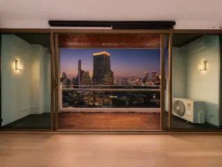 For sale 2 bedrooms condo in Sathon, Bangkok