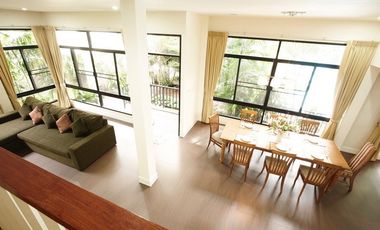 Condo en alquiler de 3 habitaciones en Khlong Toei, Bangkok