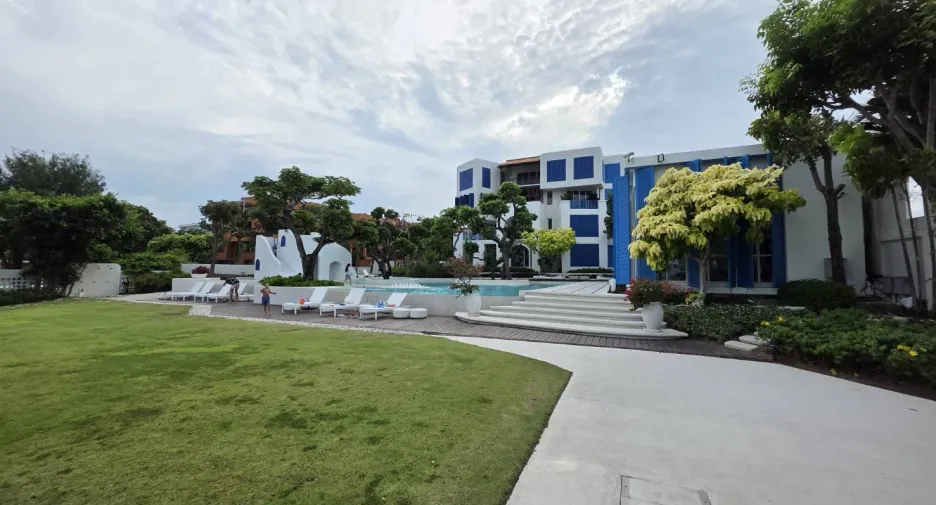 For rent 2 bedrooms condo in Hua Hin, Prachuap Khiri Khan