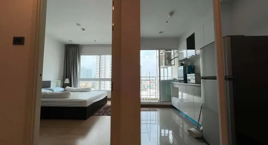 Wohnung zur Miete mit 1 Zimmer in Huai Khwang, Bangkok