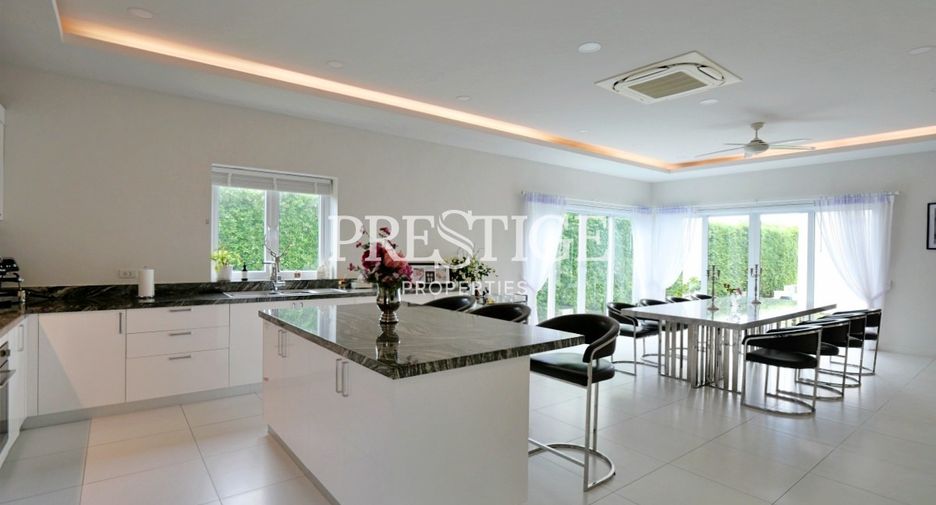 For sale and for rent 7 bedrooms house in Bang Lamung, Chonburi