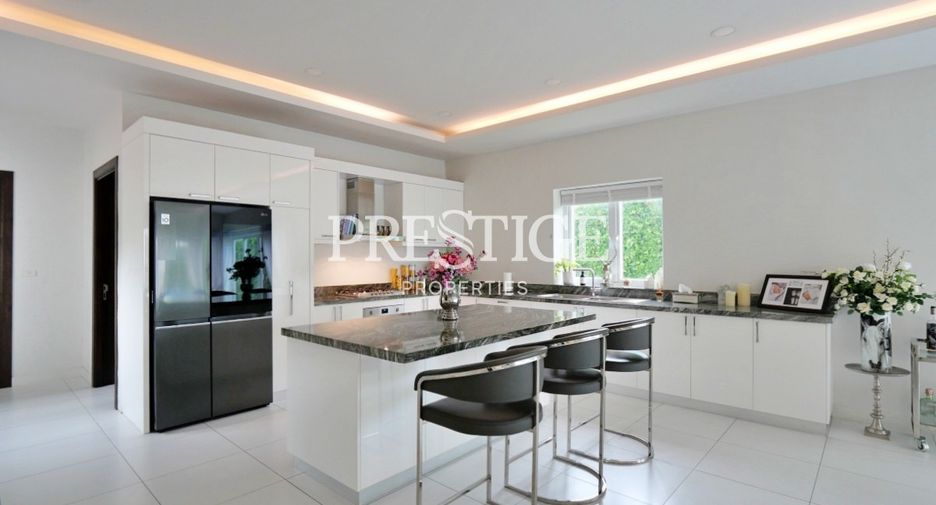 For sale and for rent 7 bedrooms house in Bang Lamung, Chonburi