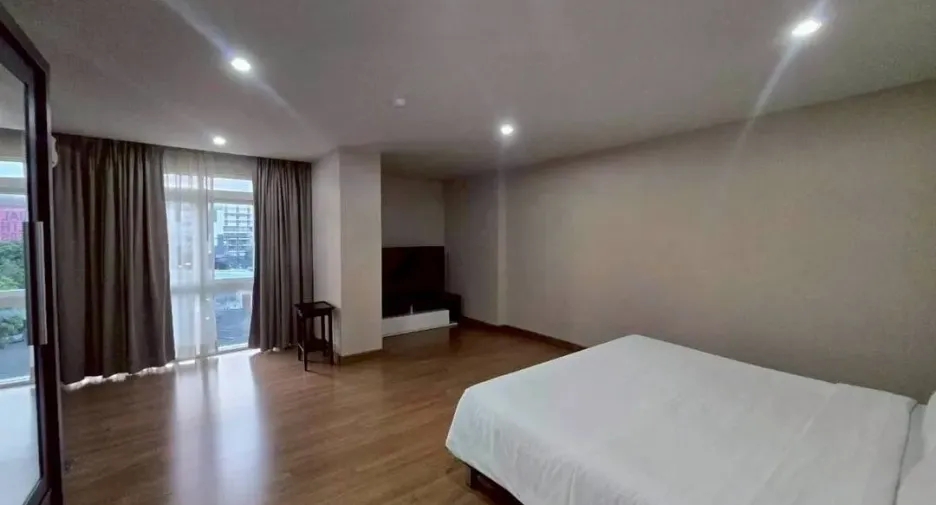 For sale 2 bedrooms condo in Mueang Chiang Mai, Chiang Mai