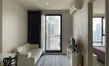 For sale 1 bed condo in Khlong Toei, Bangkok