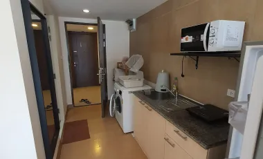 À louer studio condo à Khlong Toei, Bangkok