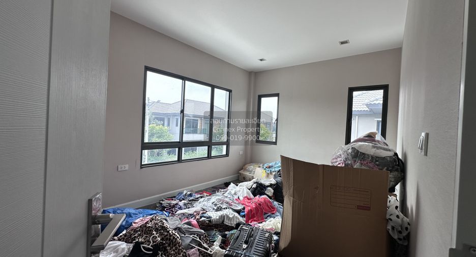 For sale 4 bedrooms house in Thanyaburi, Pathum Thani