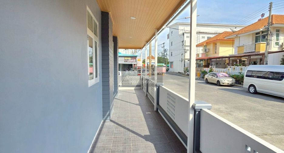 For sale 4 bedrooms townhouse in Lam Luk Ka, Pathum Thani