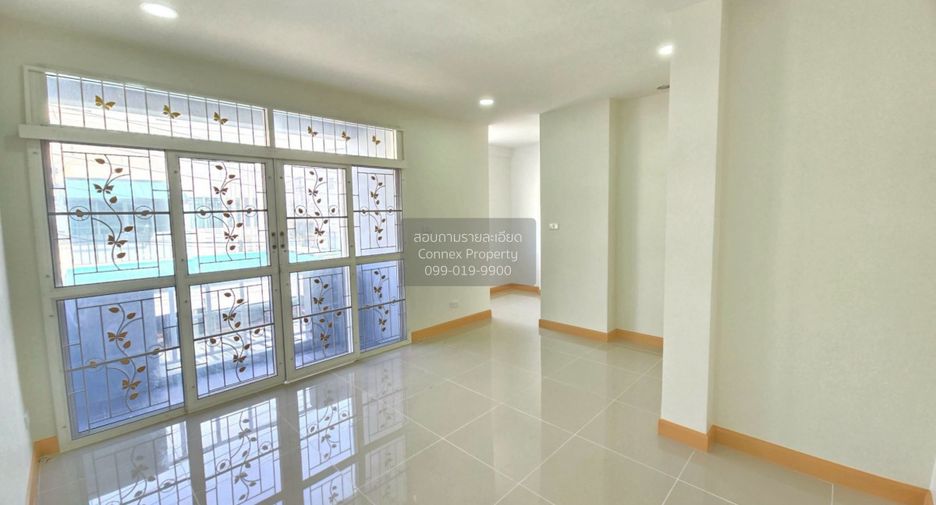 For sale 4 bedrooms townhouse in Lam Luk Ka, Pathum Thani