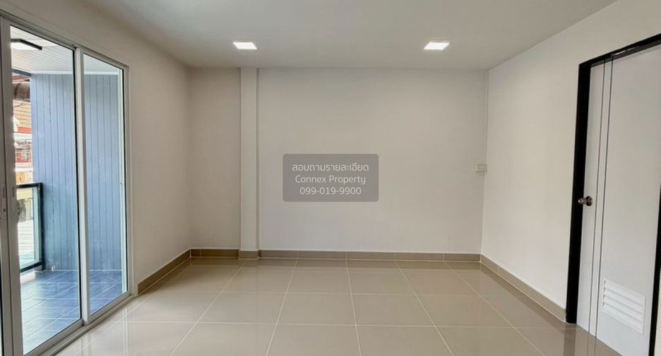 Reihenhaus zum Kauf mit 3 Zimmer in Mueang Nonthaburi, Nonthaburi