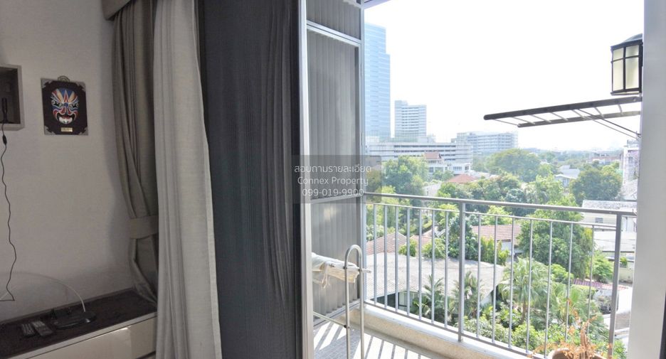 For sale 1 bed condo in Phaya Thai, Bangkok