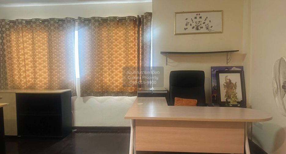For sale 3 bedrooms townhouse in Mueang Nonthaburi, Nonthaburi