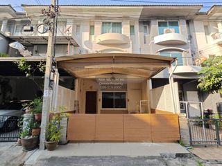 For sale 3 bedrooms townhouse in Mueang Nonthaburi, Nonthaburi