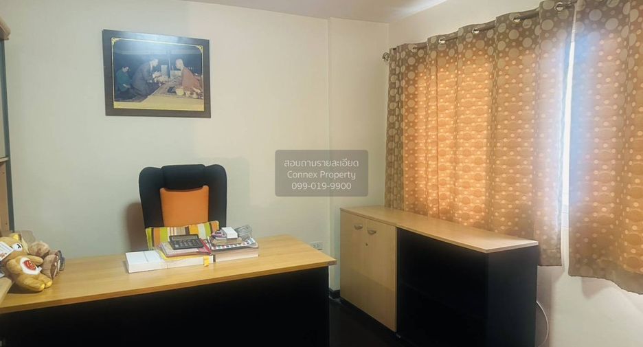 For sale 3 bedrooms townhouse in Mueang Nonthaburi, Nonthaburi