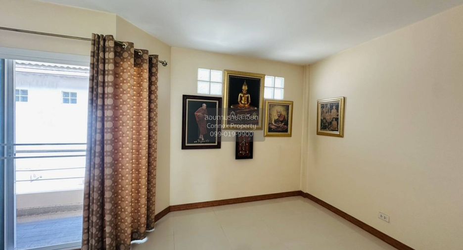 For sale 3 bedrooms townhouse in Mueang Nonthaburi, Nonthaburi