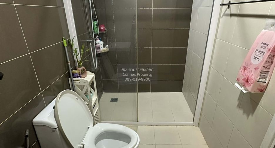 Casa adosada en venta de 4 habitaciones en Phasi Charoen, Bangkok