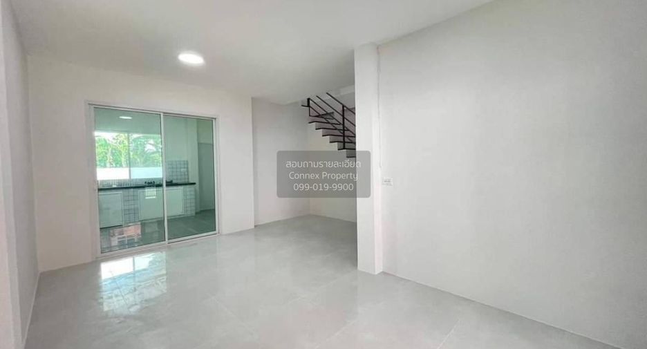 À vendre 3 chambres maison de ville à Mueang Samut Prakan, Samut Prakan