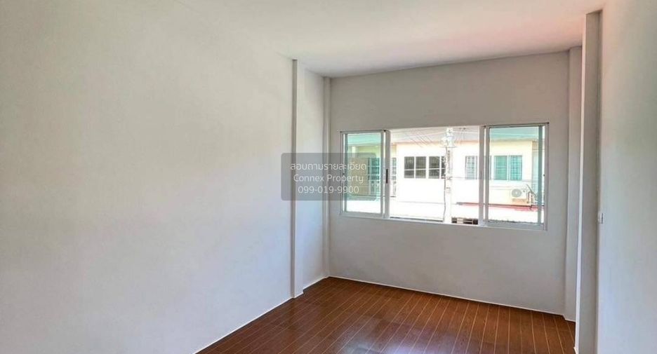 À vendre 3 chambres maison de ville à Mueang Samut Prakan, Samut Prakan
