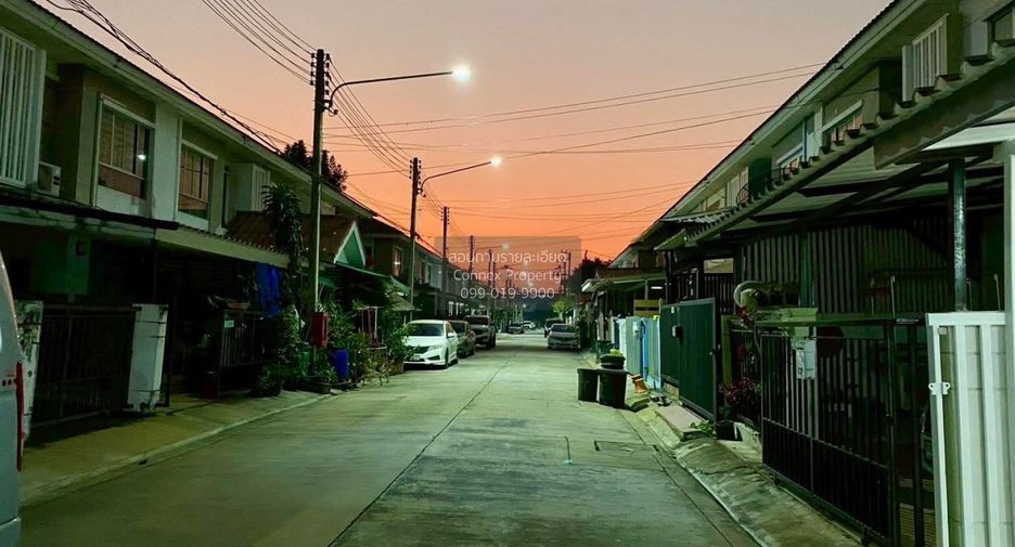 出售 3 卧室 联排别墅 在 Sam Phran, Nakhon Pathom