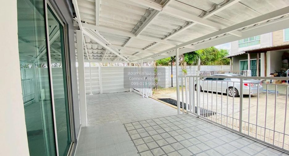 出售 3 卧室 联排别墅 在 Sam Phran, Nakhon Pathom