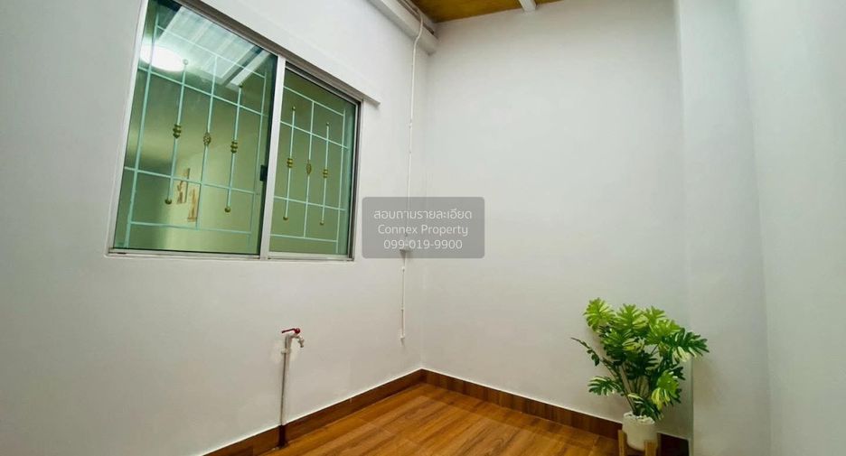 À vendre 3 chambres maison de ville à Sam Phran, Nakhon Pathom