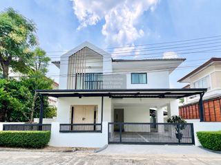 Haus zum Kauf mit 4 Zimmer in Sai Mai, Bangkok