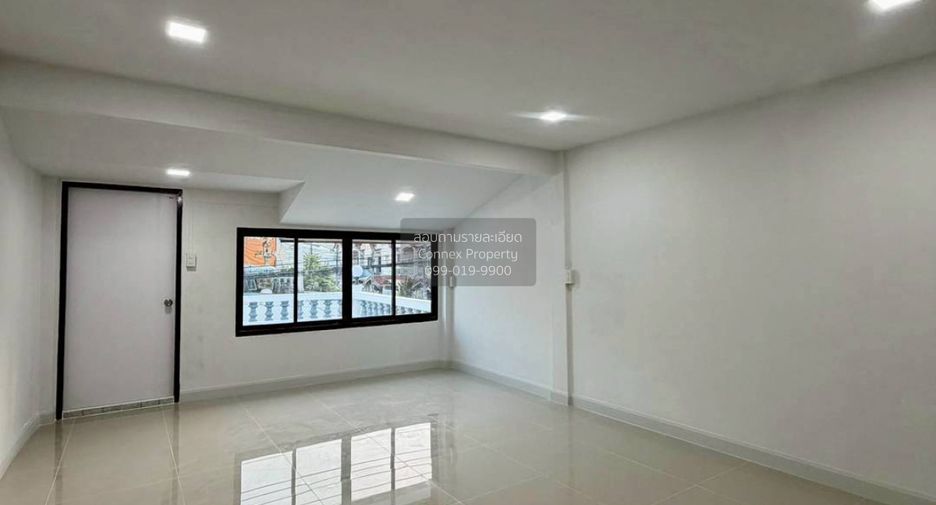 Casa adosada en venta de 2 habitaciones en Mueang Nonthaburi, Nonthaburi