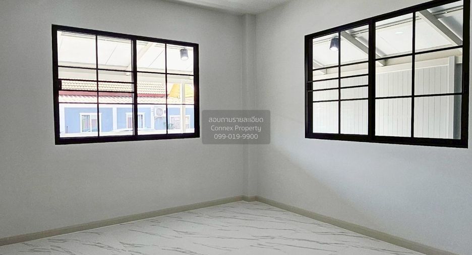 For sale 3 bedrooms townhouse in Khlong Luang, Pathum Thani