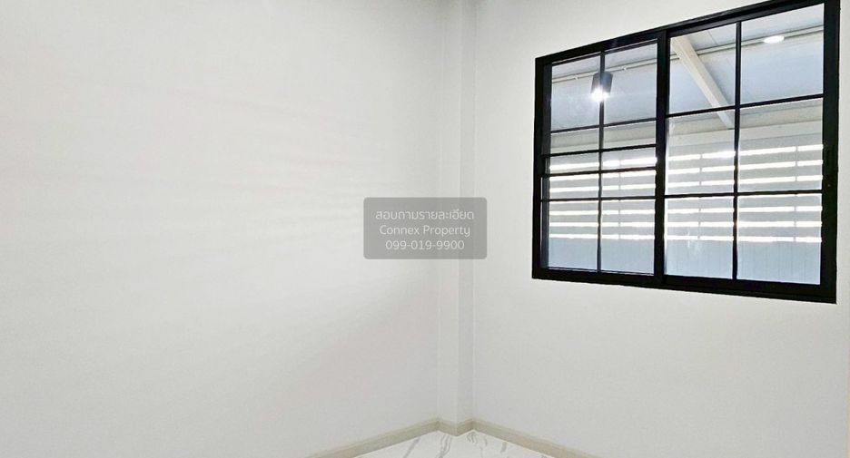 For sale 3 bedrooms townhouse in Khlong Luang, Pathum Thani