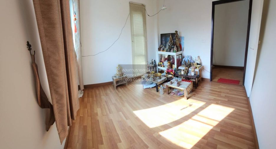 For sale 3 bedrooms house in Mueang Samut Prakan, Samut Prakan