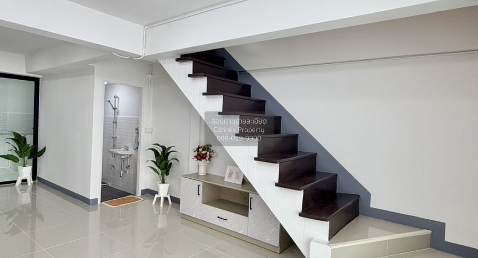 For sale 3 bedrooms townhouse in Pak Kret, Nonthaburi