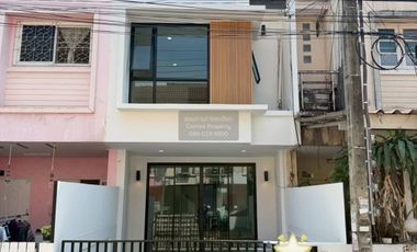 For sale 2 bedrooms townhouse in Bang Khen, Bangkok