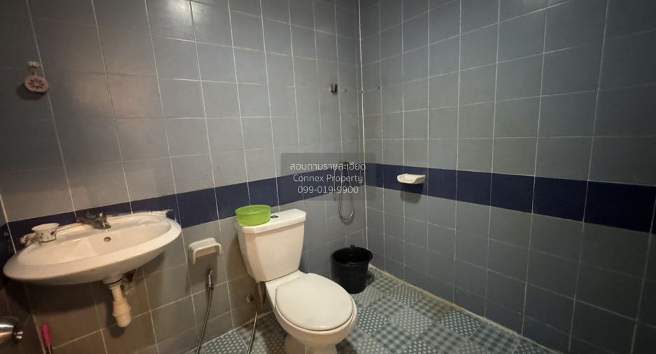 For sale 2 bedrooms townhouse in Khlong Sam Wa, Bangkok