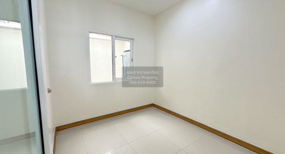 For sale 3 bedrooms townhouse in Prawet, Bangkok