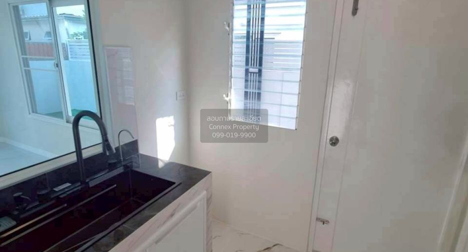 Haus zum Kauf mit 3 Zimmer in Bang Kruai, Nonthaburi