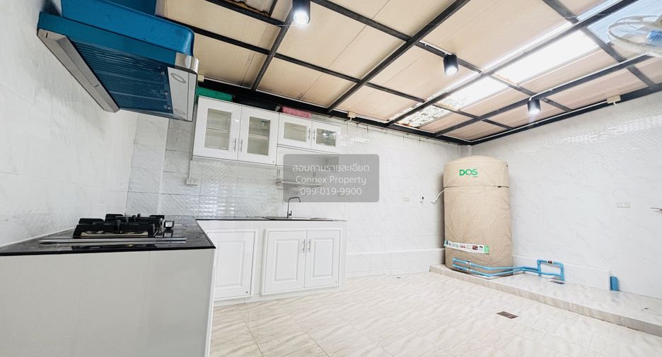 For sale 3 ベッドルーム townhouse in Rat Burana, Bangkok