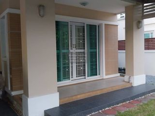 For sale 3 bedrooms house in Mueang Pathum Thani, Pathum Thani