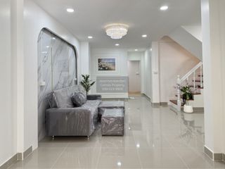 For sale 4 bedrooms townhouse in Thanyaburi, Pathum Thani
