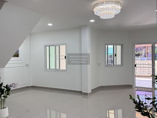 For sale 4 bedrooms townhouse in Thanyaburi, Pathum Thani