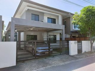 Casa en venta de 3 habitaciones en Bang Phli, Samut Prakan