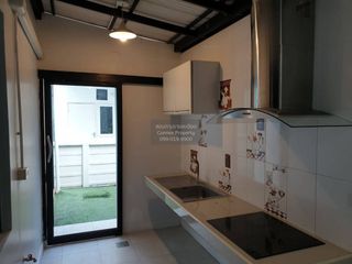 Casa en venta de 3 habitaciones en Bang Phli, Samut Prakan