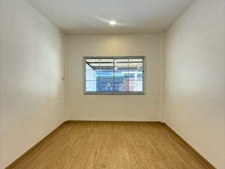 For sale 2 bedrooms townhouse in Mueang Nakhon Pathom, Nakhon Pathom