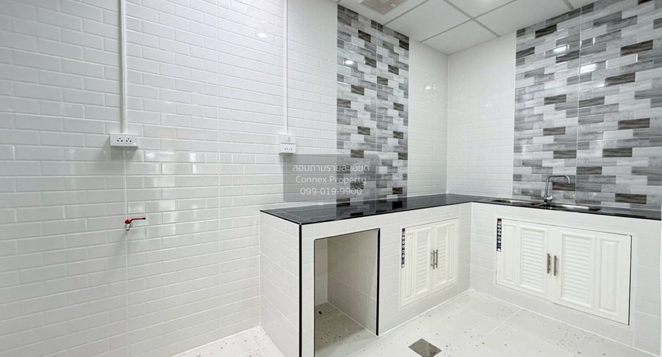 For sale 2 bedrooms townhouse in Sai Mai, Bangkok